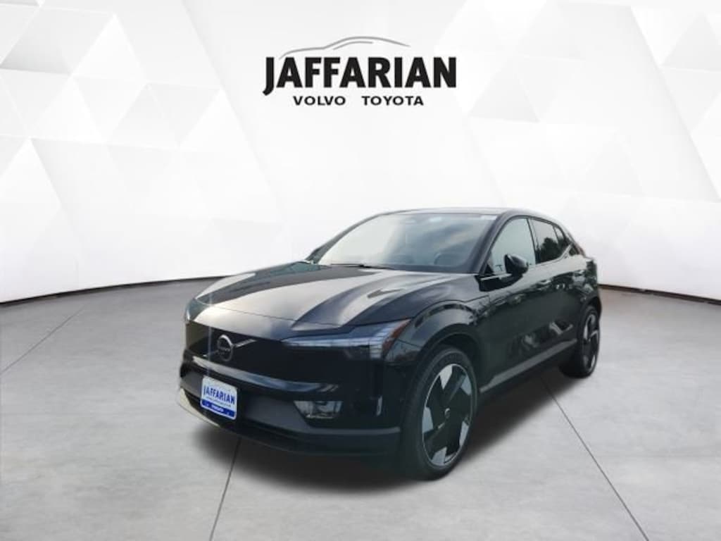 New 2025 Volvo EX30 Twin Motor Ultra SUV