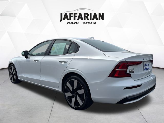 2025 Volvo S60 T8 Plus photo 4