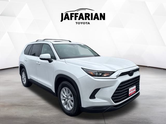 2024 Toyota Grand Highlander XLE's photo