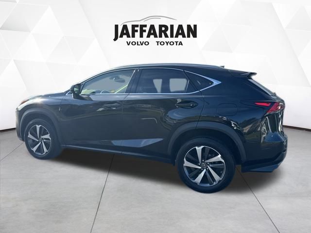 2021 Lexus NX 300 photo 4