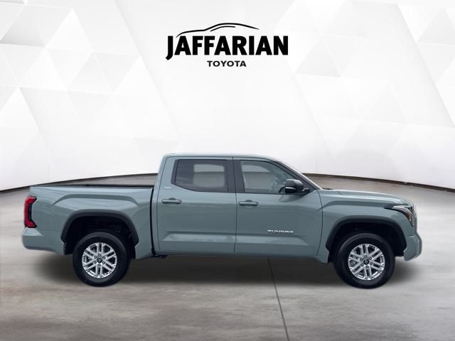 2025 Toyota Tundra SR5 photo 2