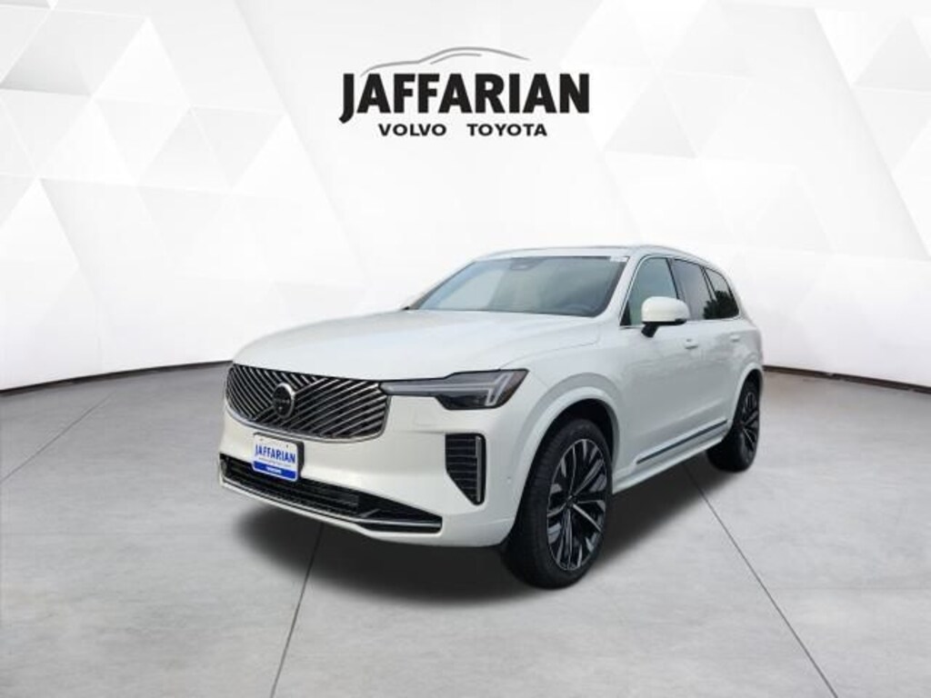 New 2026 Volvo XC90 B6 Plus 7-Seater SUV