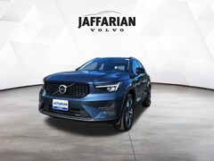 2026 Volvo XC40 B5 Core AWD SUV