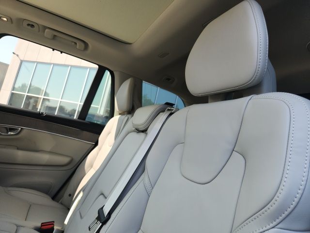 2026 Volvo XC90 Ultra - Photo 7