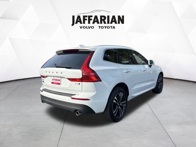 2020 Volvo XC60 T6 Momentum photo 3