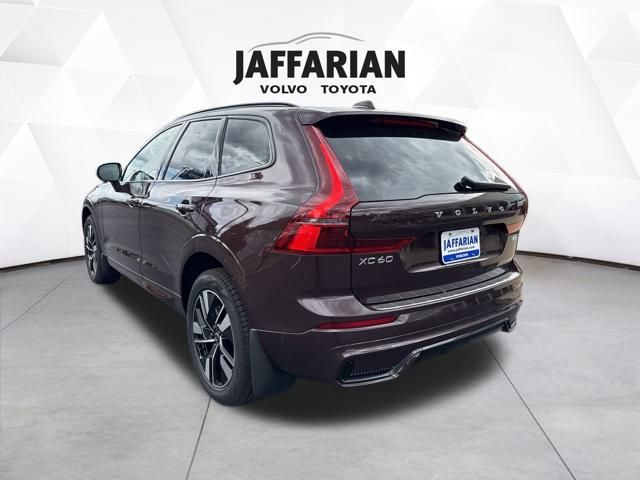 2026 Volvo XC60 B5 Plus photo 4