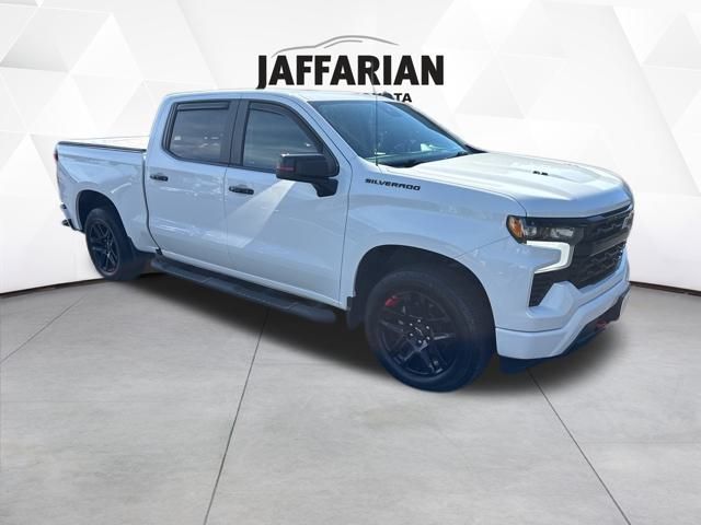 2023 Chevrolet Silverado 1500 RST photo 3