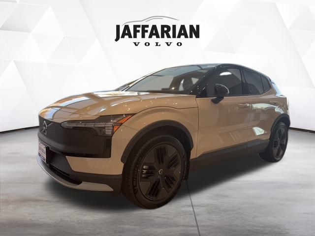 2026 Volvo EX30 Ultra's photo