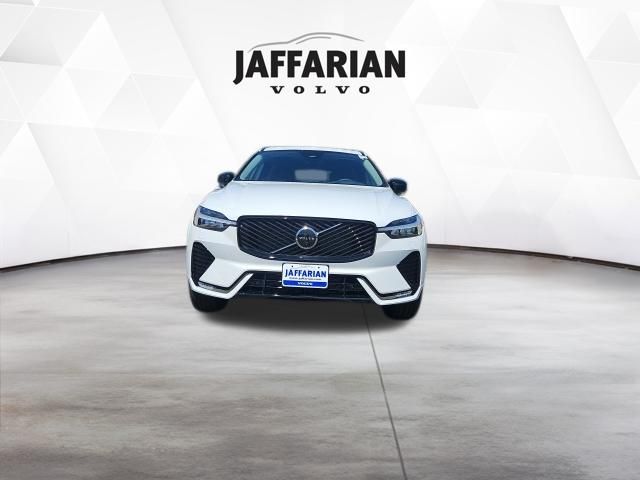 2026 Volvo XC60 B5 Plus Dark AWD's photo