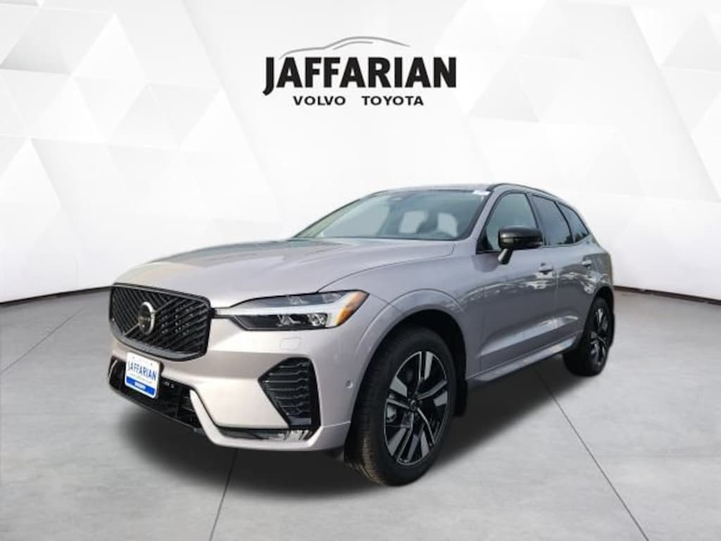 New 2026 Volvo XC60 B5 Plus SUV