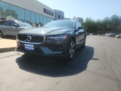 2026 Volvo V60 Cross Country B5 Plus Wagon