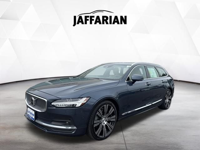 2021 Volvo V90 T6 Inscription AWD's photo