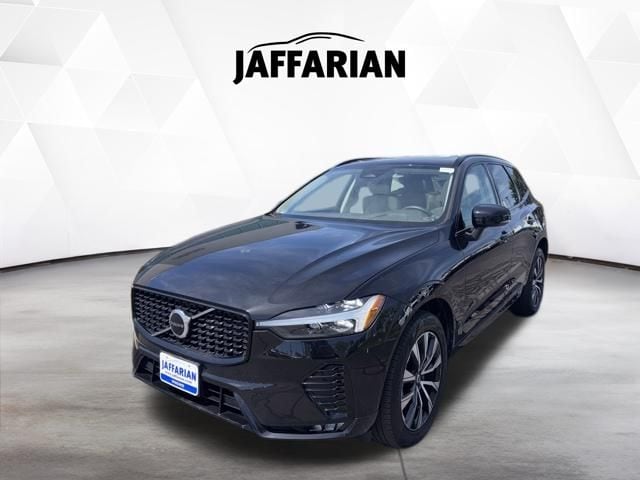 2024 Volvo XC60 B5 Core Dark Theme AWD's photo