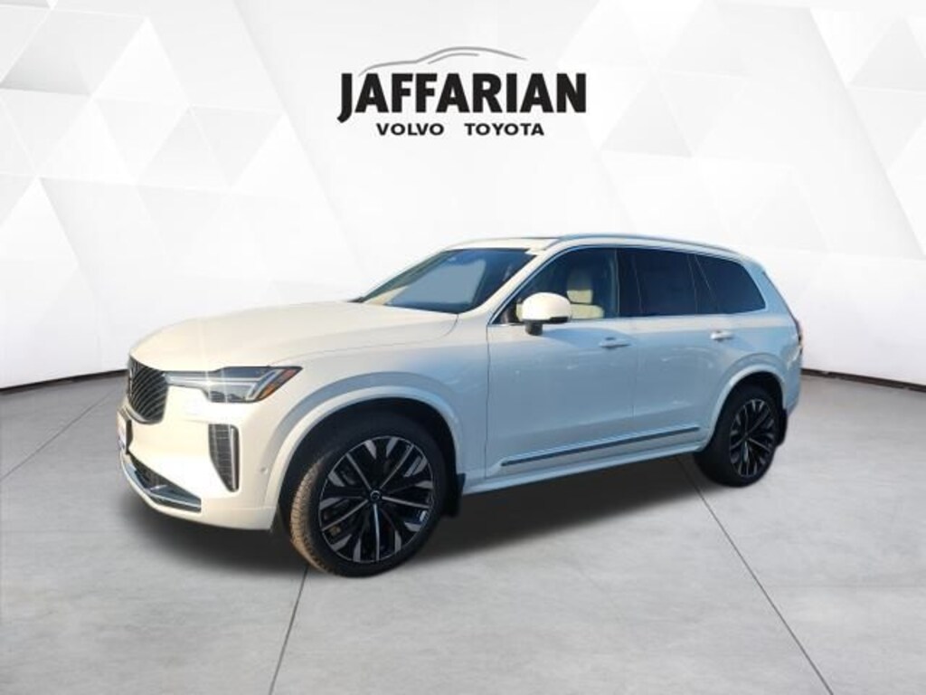 New 2026 Volvo XC90 B6 Plus 7-Seater SUV