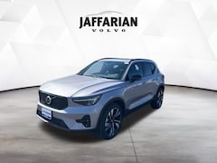 2026 Volvo XC40 B5 Plus AWD SUV
