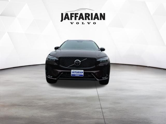 2026 Volvo XC60 B5 Ultra Dark AWD's photo
