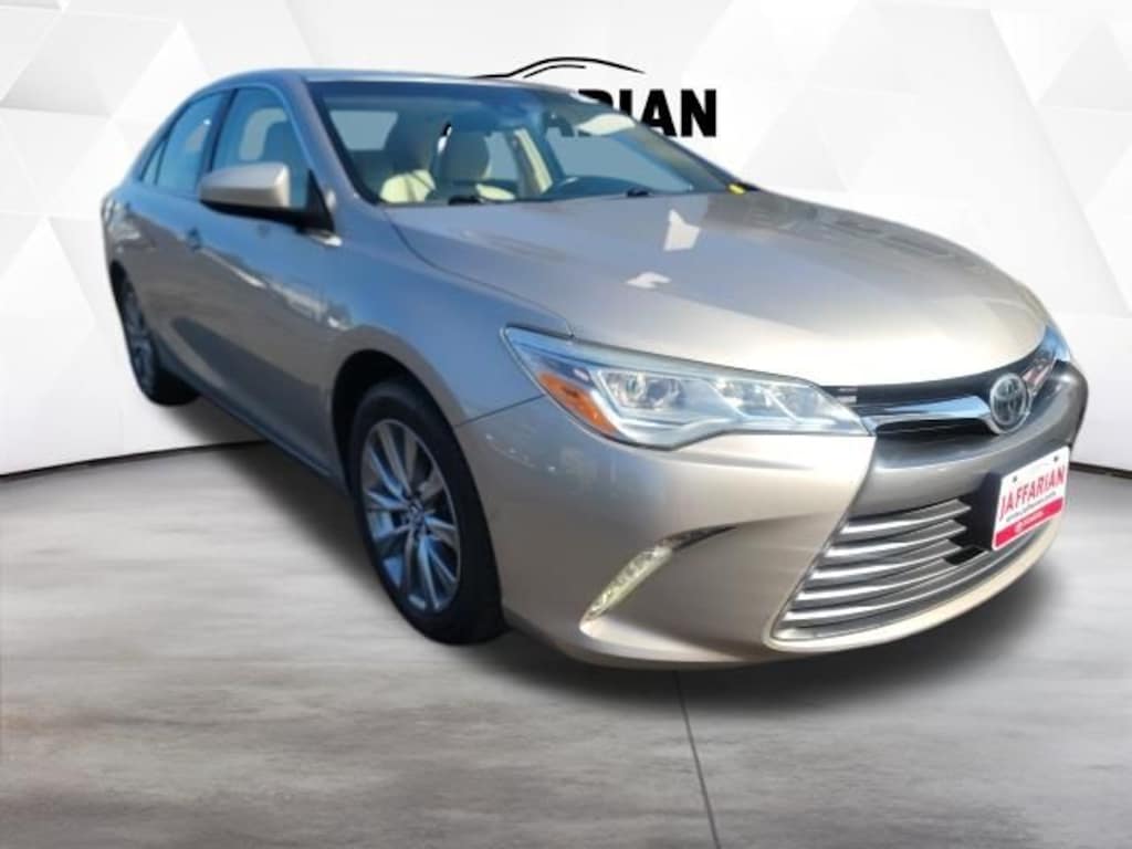Used 2017 Toyota Camry XLE Sedan