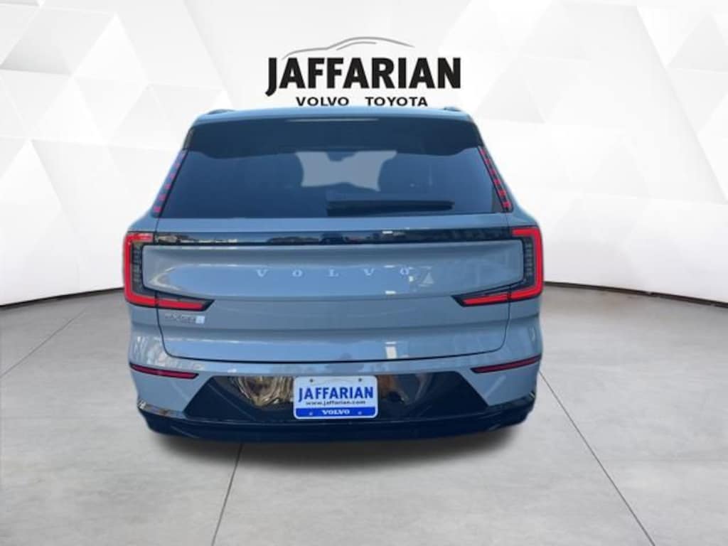 New 2025 Volvo EX90 Twin Motor Performance Plus 7-Seater SUV