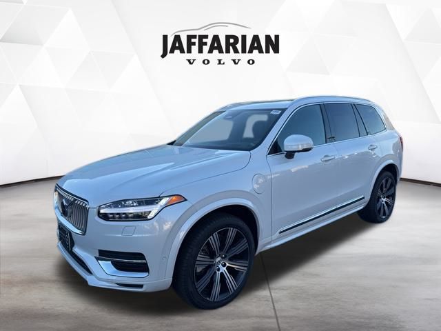 2025 Volvo XC90 Ultra's photo