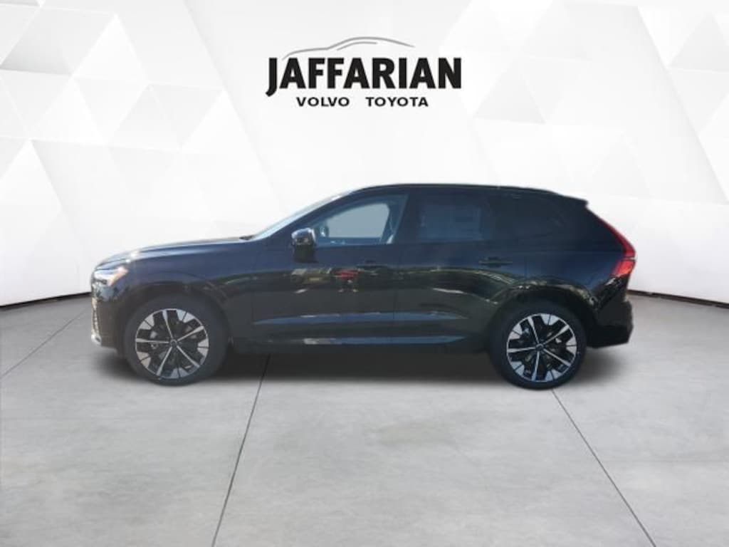 New 2026 Volvo XC60 B5 Plus SUV