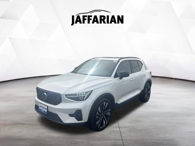 2024 Volvo XC40