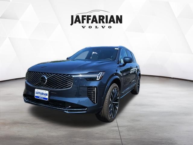 2026 Volvo XC90 T8 Recharge Plus Bright 7-Seat 4WD's photo