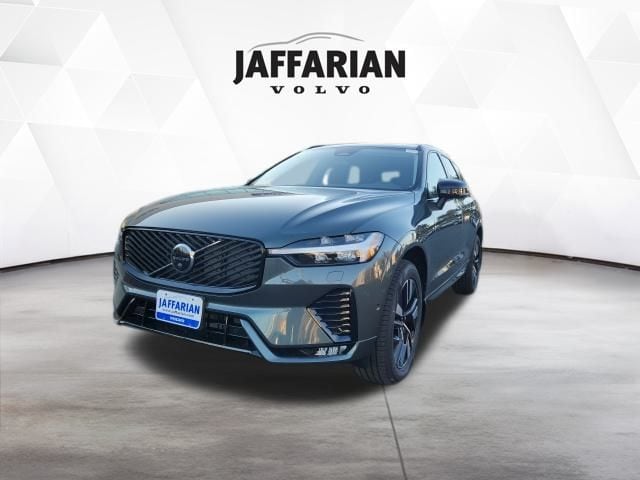 2026 Volvo XC60 Plus's photo