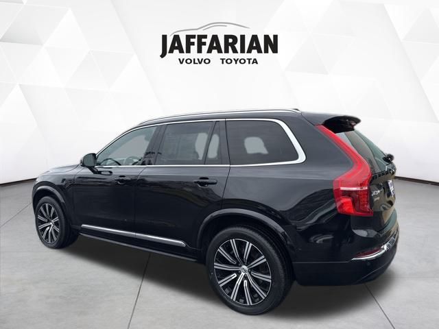 2023 Volvo XC90 Plus photo 3
