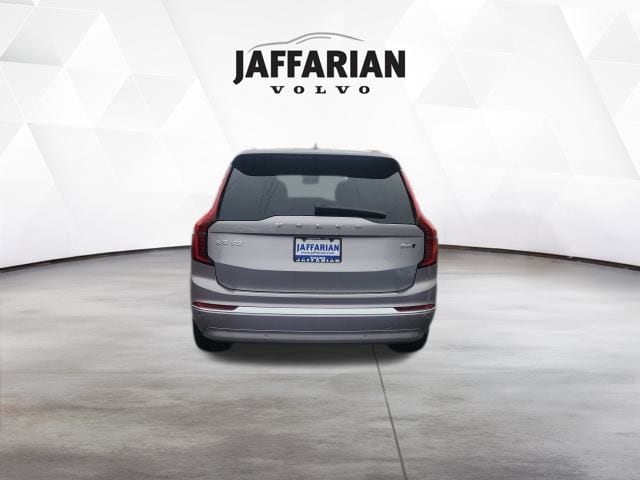 2026 Volvo XC90 Plus - Photo 6