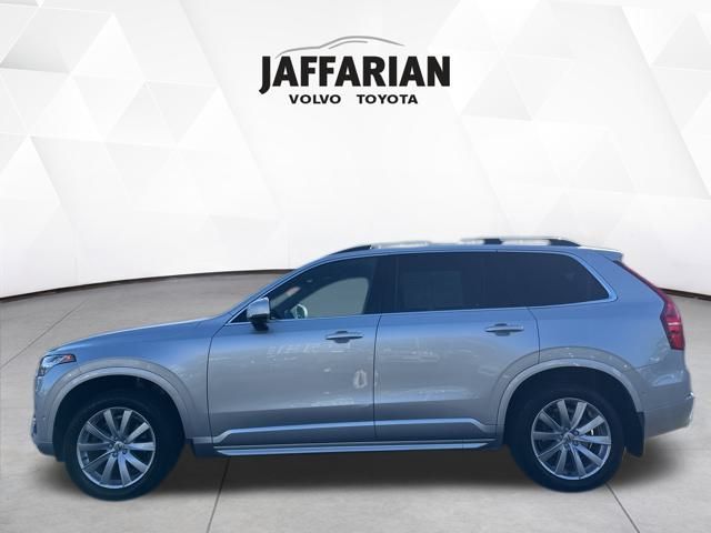 2018 Volvo XC90 T6 Momentum photo 4