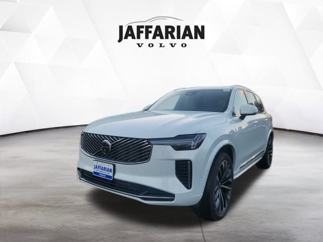 2026 Volvo XC90 Plus's photo