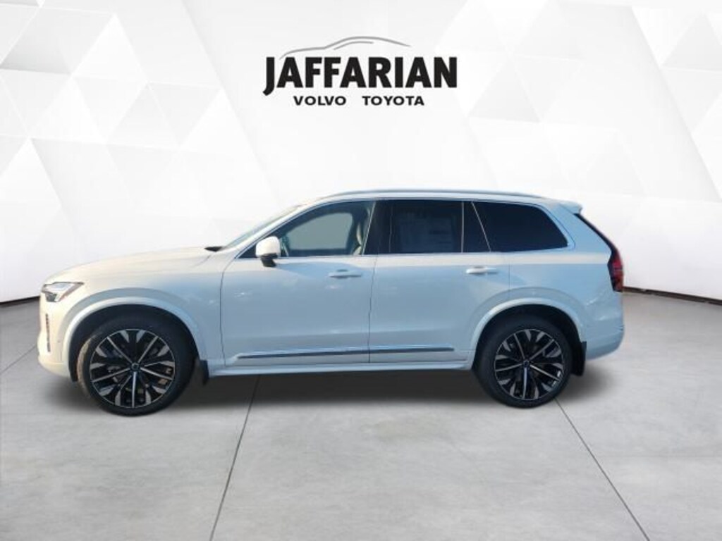 New 2026 Volvo XC90 B6 Plus 7-Seater SUV