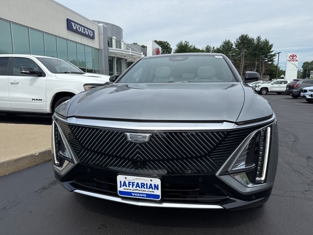 Used 2024 Cadillac LYRIQ Luxury 1 with VIN 1GYKPPRLXRZ102581 for sale in Haverhill, MA