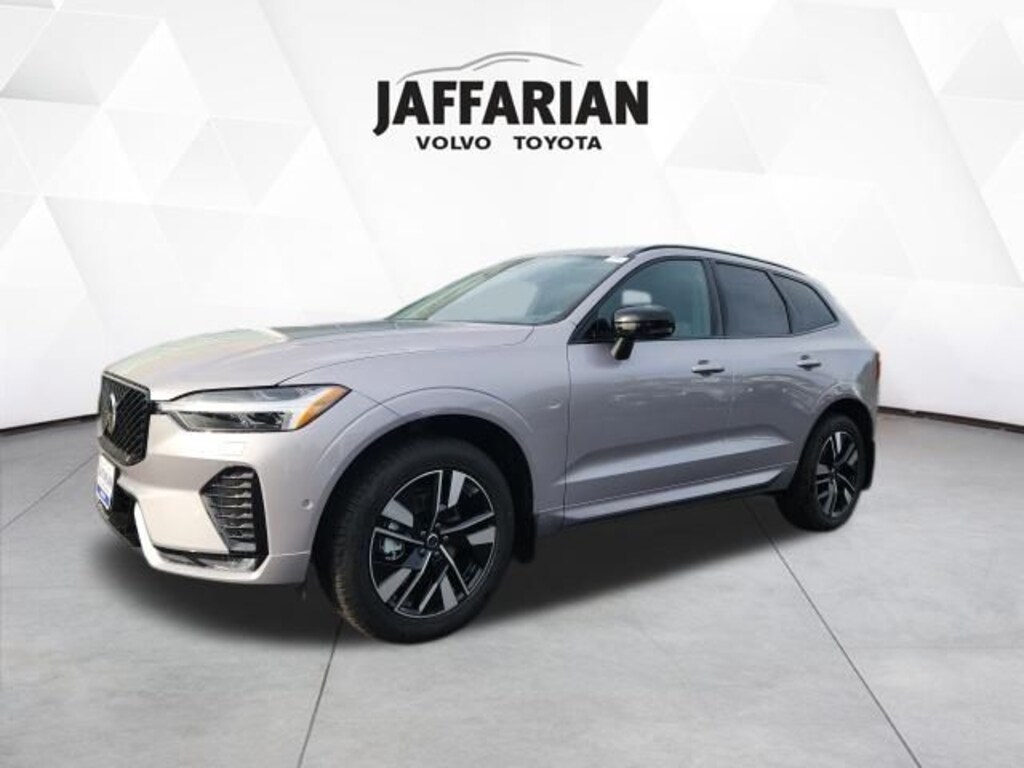 New 2026 Volvo XC60 B5 Plus SUV