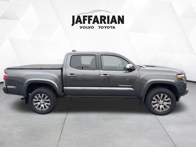 2023 Toyota Tacoma Limited photo 2