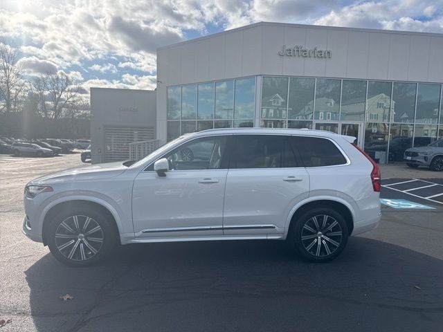 2024 Volvo XC90 B5 Core photo 2