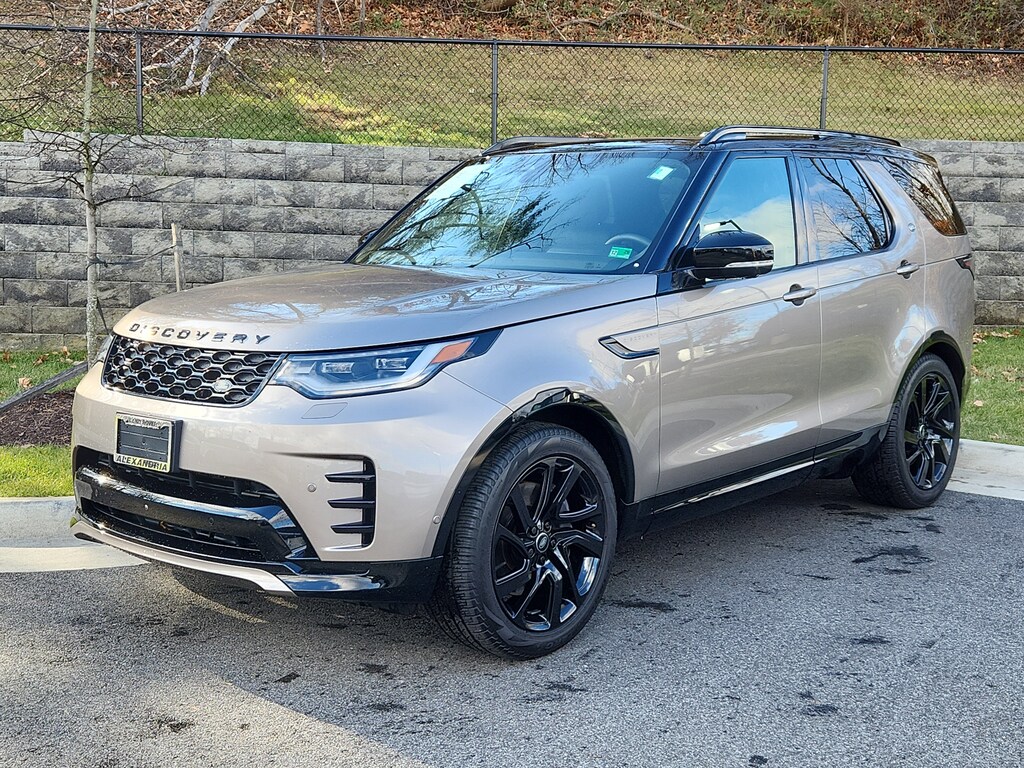 Used 2024 Land Rover Discovery P360 Dynamic SE SUV