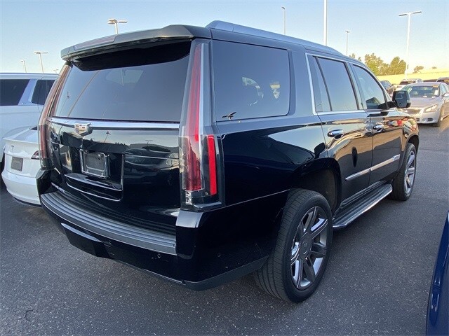 2019 Cadillac Escalade Premium Luxury photo 4