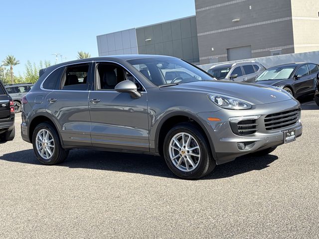 2018 Porsche Cayenne Platinum Edition's photo