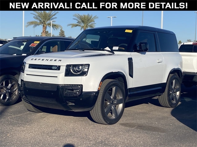 2023 Land Rover Defender V8