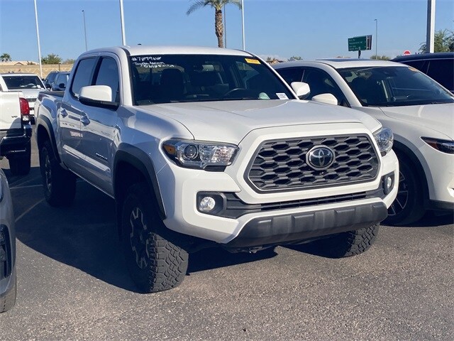 2020 Toyota Tacoma TRD photo 3