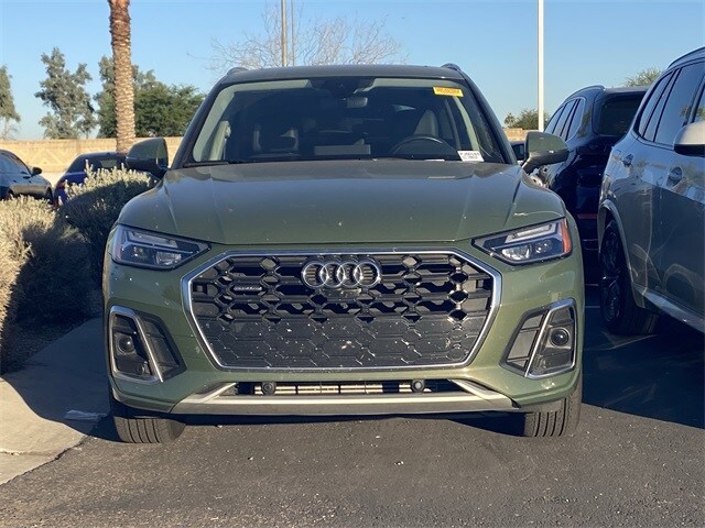 2023 Audi Q5 45 S line Premium photo 2