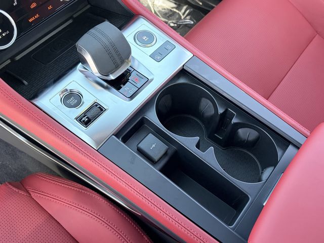 2026 Jaguar F-Pace R-Dynamic S - Photo 9