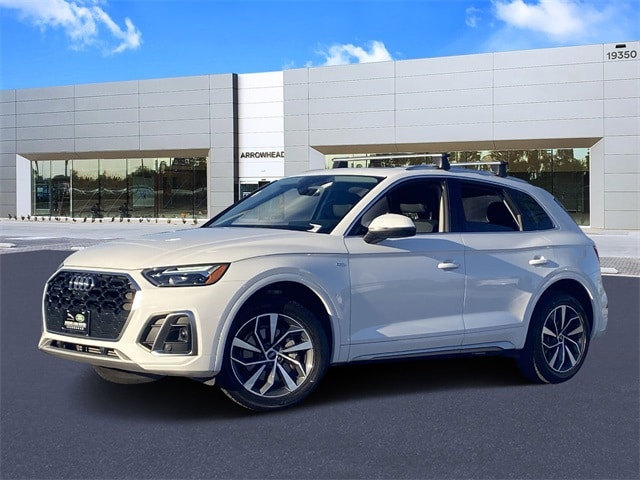 2023 Audi Q5 Premium Plus's photo