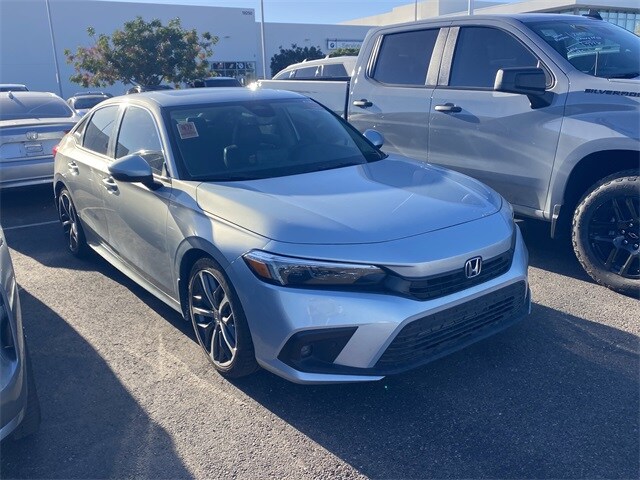 2022 Honda Civic Touring photo 3