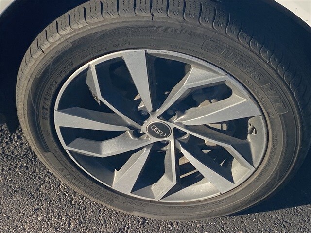 2023 Audi Q5 45 S line Premium photo 3