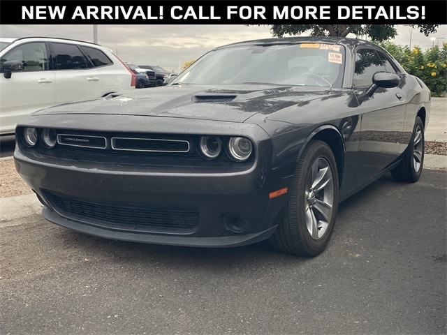 2018 Dodge Challenger SXT's photo