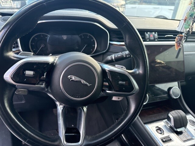 2023 Jaguar F-PACE P250 S photo 4