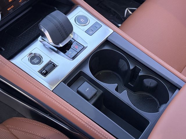 2026 Jaguar F-Pace R-Dynamic S - Photo 9