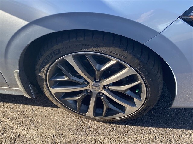 2022 Honda Civic Touring photo 4